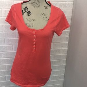 Women’s Small Old Navy Coral Henley Scoop T-shirt